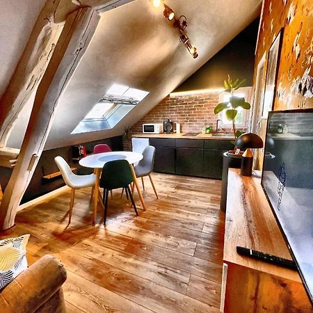 Appartement T2 Quartier Calme / Parking Gratuit Saint-Julien-les-Villas Dış mekan fotoğraf