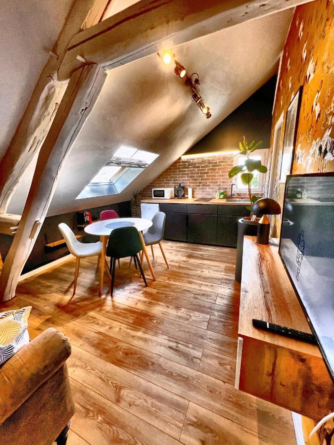 Appartement T2 Quartier Calme / Parking Gratuit Saint-Julien-les-Villas Dış mekan fotoğraf